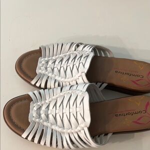 Comfortiva Women's White and Tan Sandals